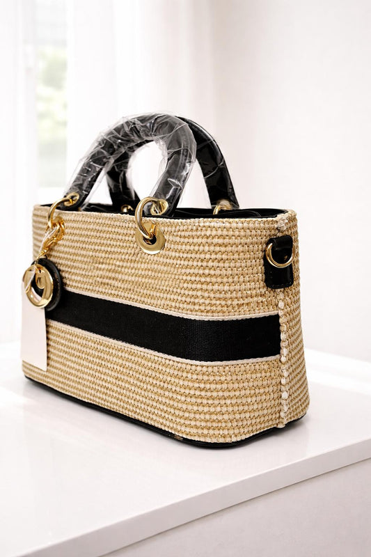 Sac à main élégant en paille tressée